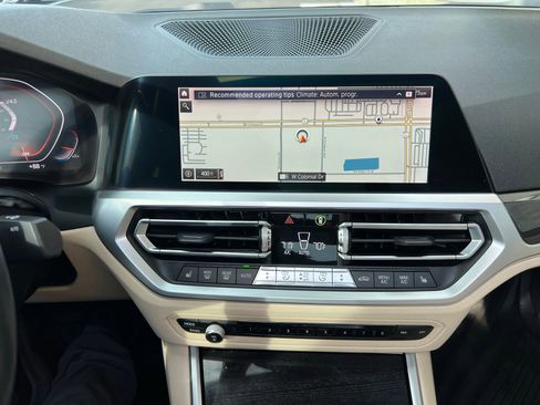 Used 2020 BMW 330i xDrive Sedan w/ Premium Package image 35