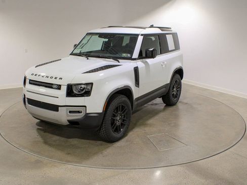 Used 2025 Land Rover Defender 90 S image 1