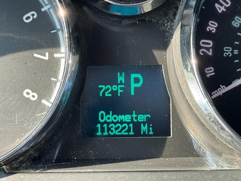 Used 2013 Chevrolet Captiva Sport LTZ FWD image 21