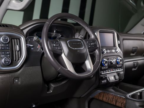 Used 2022 GMC Sierra 2500 Denali AWD/4WD image 36