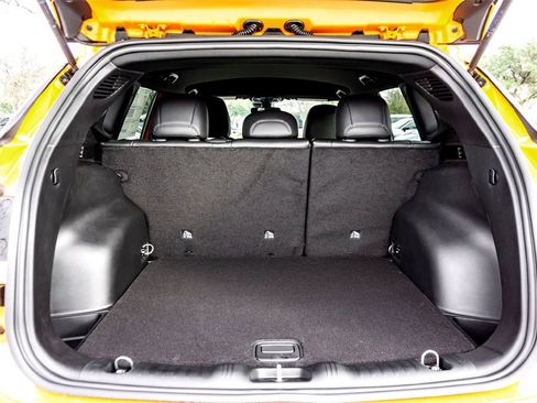 New 2026 Jeep Compass Latitude image 21