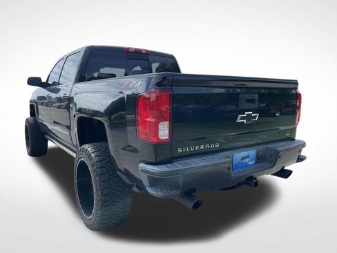 Used 2018 Chevrolet Silverado 1500 LTZ Z71 w/ LTZ Plus Package AWD/4WD image 5