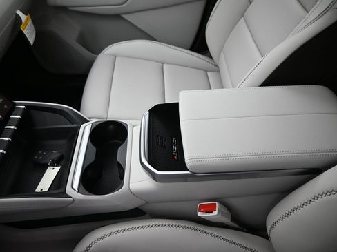 New 2026 GMC Terrain Denali image 18