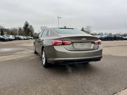 Used 2020 Chevrolet Malibu LT image 24