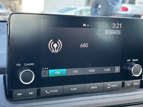 Used 2025 Honda Accord SE image 16