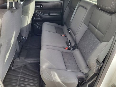 Used 2025 Nissan Frontier SV image 26