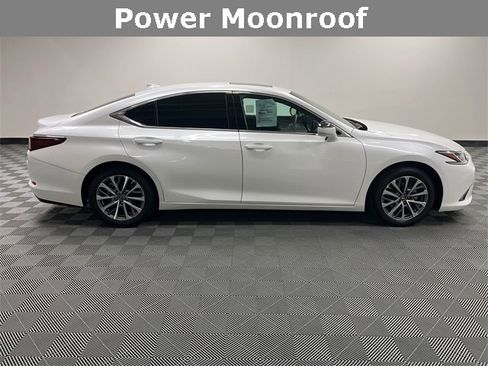 Certified 2025 Lexus ES 350 w/ Accessory Package (Z2) image 4