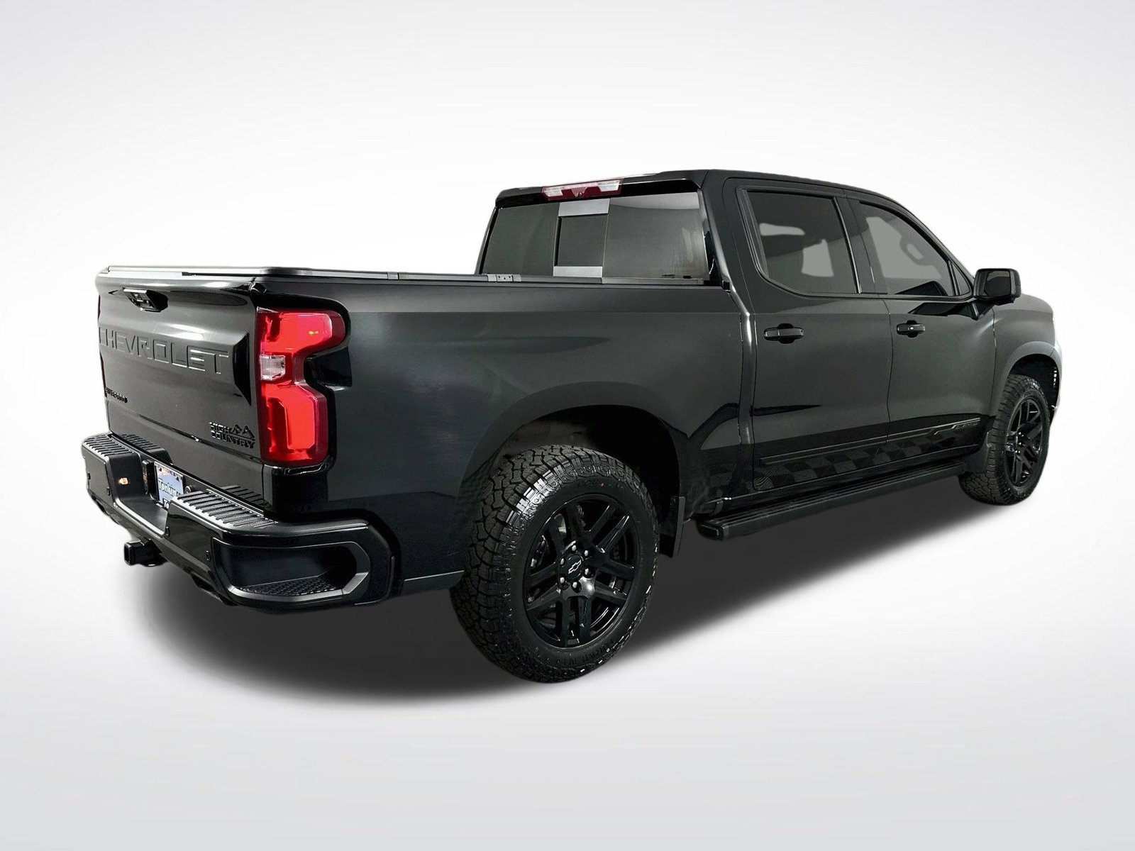 Used 2024 Chevrolet Silverado 1500 High Country w/ Midnight Edition AWD/4WD image 8