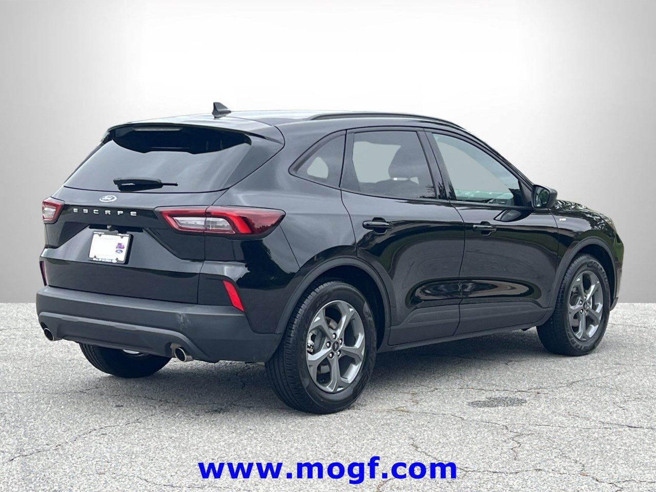Used 2025 Ford Escape ST-Line FWD image 3