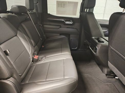 Certified 2022 GMC Sierra 1500 SLT w/ SLT Convenience Package image 13