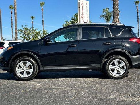 Used 2014 Toyota RAV4 XLE AWD/4WD image 7