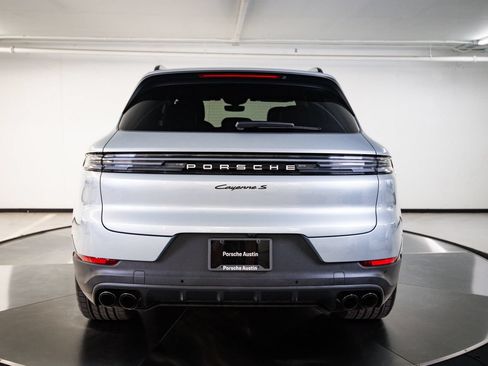 Used 2026 Porsche Cayenne S AWD/4WD image 6
