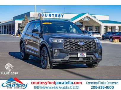 Used 2025 Ford Explorer ST-Line w/ ST-Line Street Pack