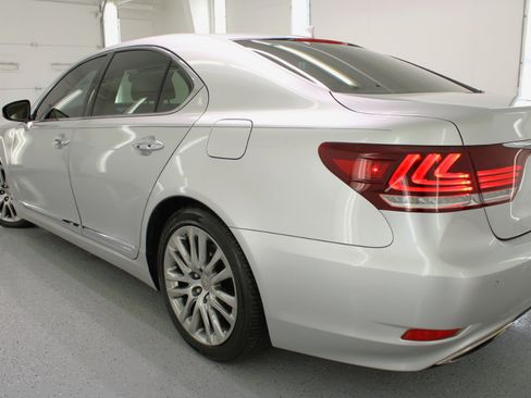 Used 2016 Lexus LS 460 image 16