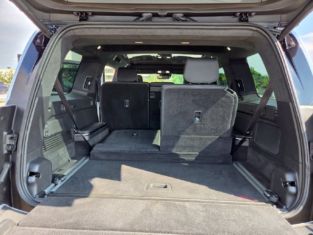 Used 2024 Rivian R1S Adventure Dual AWD/4WD image 23