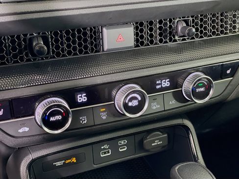 Used 2024 Honda CR-V EX image 23