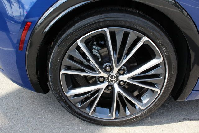Certified 2023 Toyota Prius XLE FWD image 11