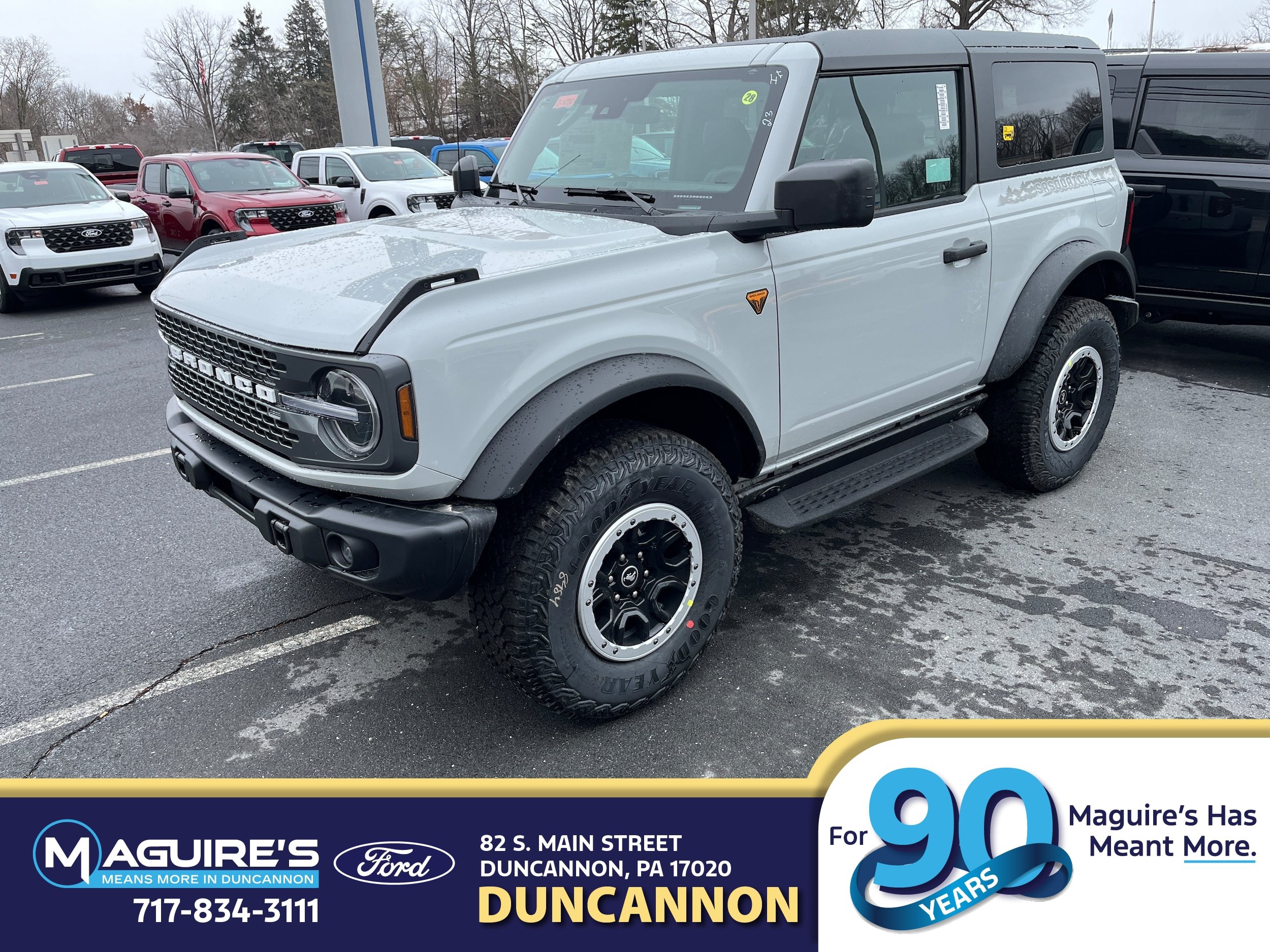 New 2026 Ford Bronco Badlands w/ Sasquatch Package AWD/4WD image 1