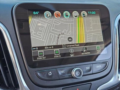 Used 2018 Chevrolet Equinox Premier image 12