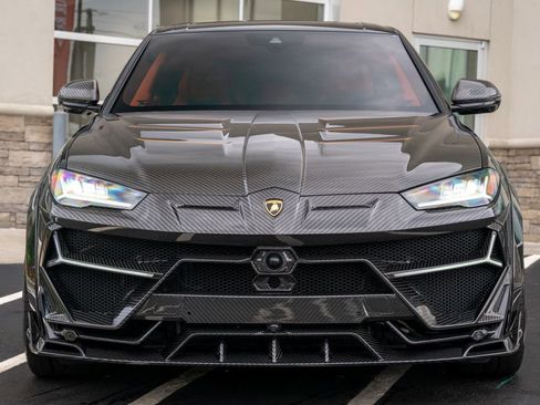 Used 2022 Lamborghini Urus AWD/4WD image 4