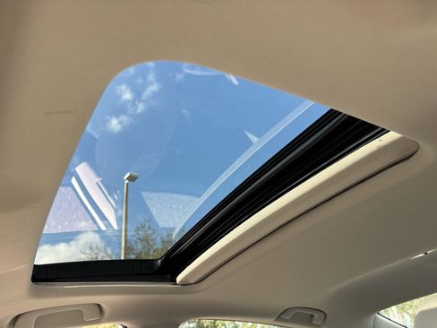 New 2025 Honda Accord SE image 10