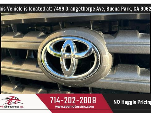 Used 2008 Toyota Sequoia SR5 RWD image 44