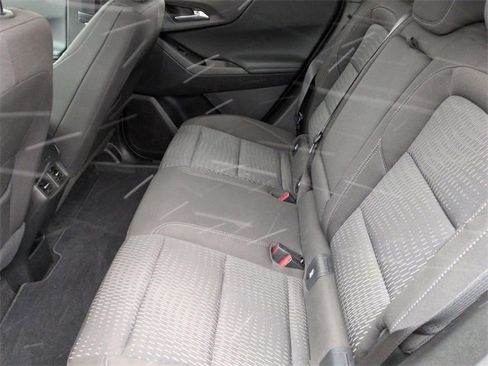 Used 2025 Chevrolet Equinox LT image 25