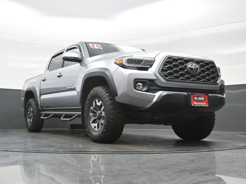 Used 2020 Toyota Tacoma TRD Off-Road w/ Technology Package AWD/4WD image 26