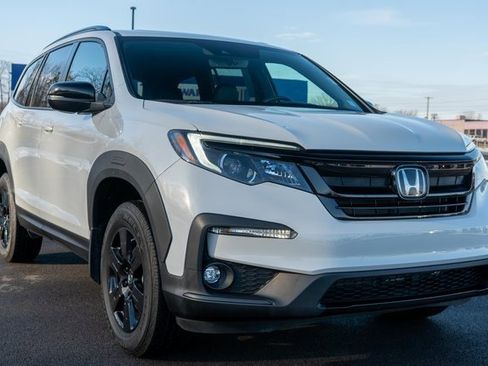 Used 2022 Honda Pilot TrailSport image 4