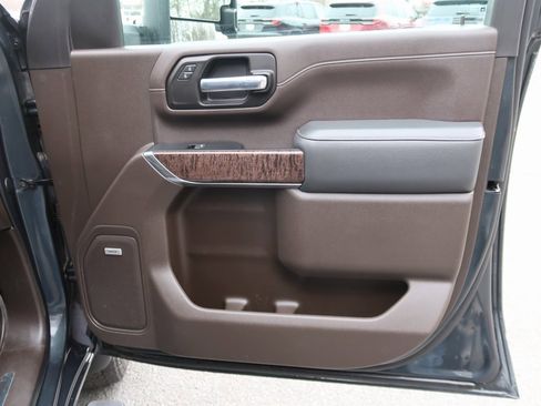 Certified 2023 GMC Sierra 3500 Denali image 39