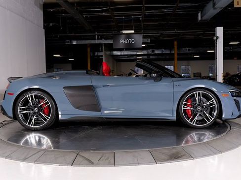 Used 2022 Audi R8 V10 performance image 6