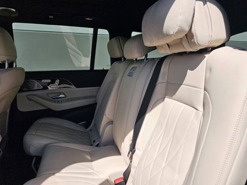 Used 2024 Mercedes-Benz GLS 63 AMG 4MATIC image 7