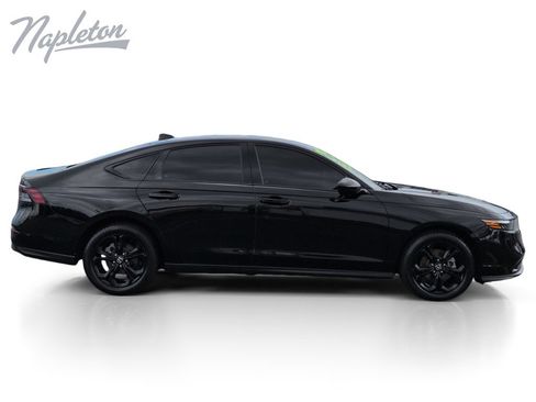Used 2025 Honda Accord SE image 7