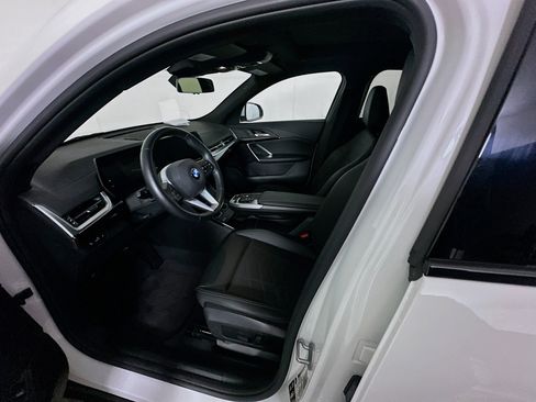 Used 2025 BMW X2 xDrive28i image 13