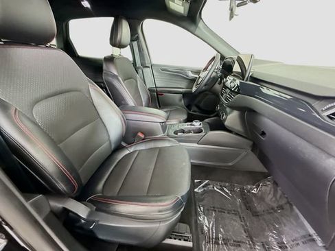 Used 2025 Ford Escape ST-Line image 26