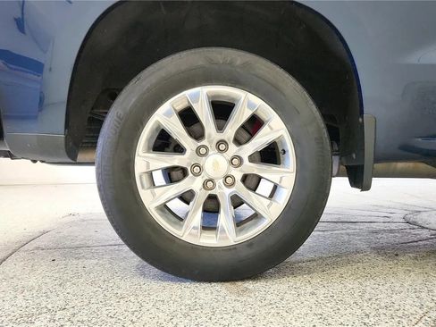 Used 2019 Chevrolet Silverado 1500 LTZ AWD/4WD image 13