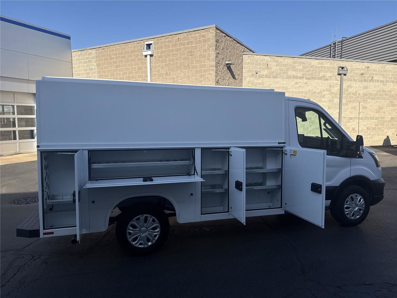Used 2024 Ford Transit 350 w/ Interior Upgrade Package RWD image 9
