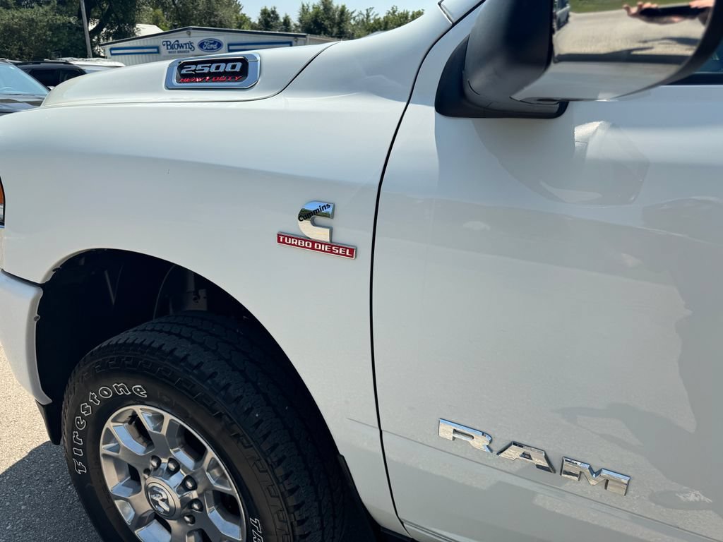 Used 2024 RAM 2500 Laramie AWD/4WD image 16