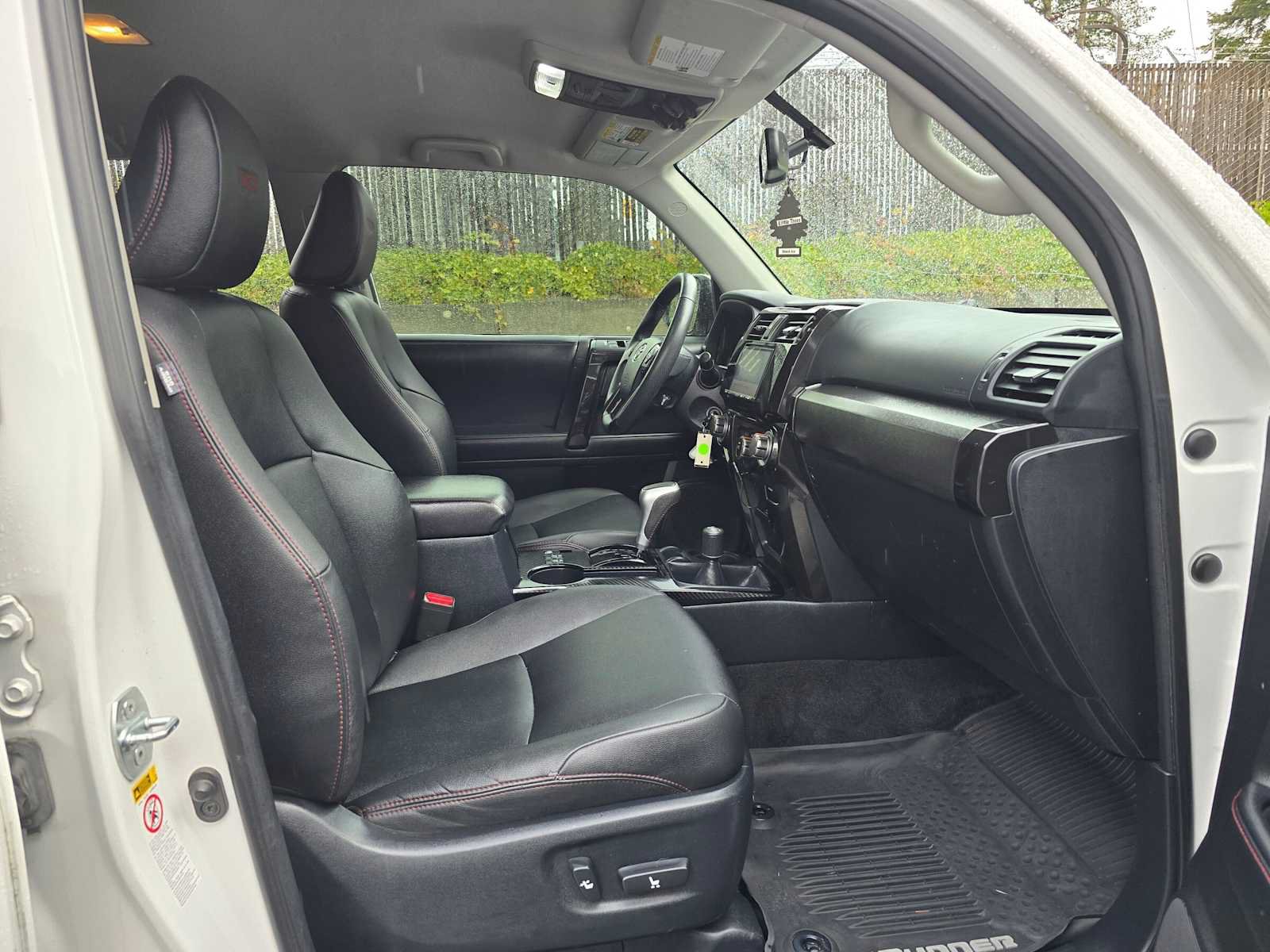 Used 2019 Toyota 4Runner TRD Off-Road Premium AWD/4WD image 11