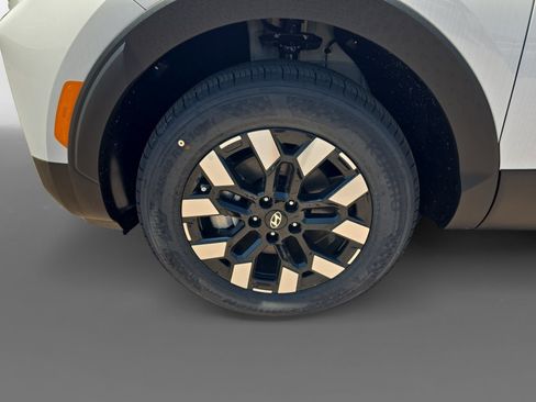 New 2026 Hyundai Santa Cruz SE FWD image 9