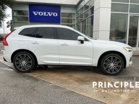 Used 2019 Volvo XC60 T5 Momentum w/ Premium Package FWD image 5