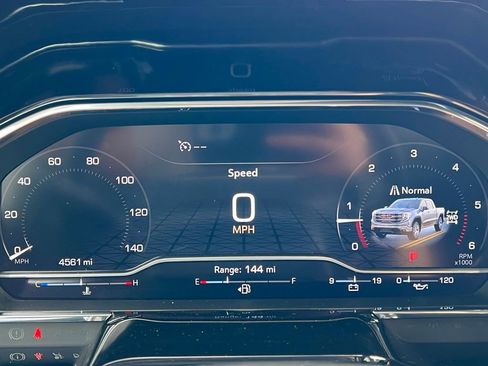 Used 2025 GMC Sierra 1500 Elevation w/ Preferred Package image 26