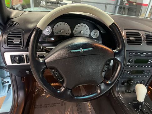 Used 2003 Ford Thunderbird image 82