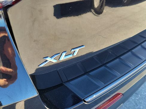 Used 2021 Ford Explorer XLT w/ Equipment Group 202A image 29