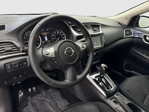 Used 2019 Nissan Sentra SR FWD image 18
