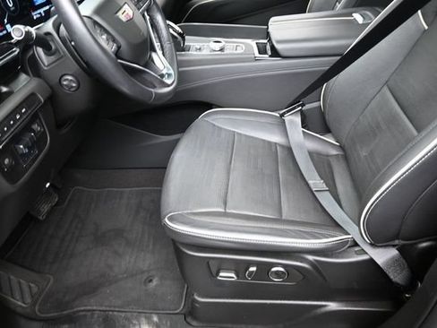 Used 2024 Cadillac Escalade Sport AWD/4WD image 15