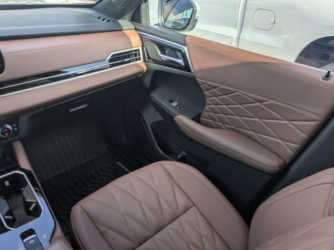 Used 2025 Mitsubishi Outlander SEL image 22