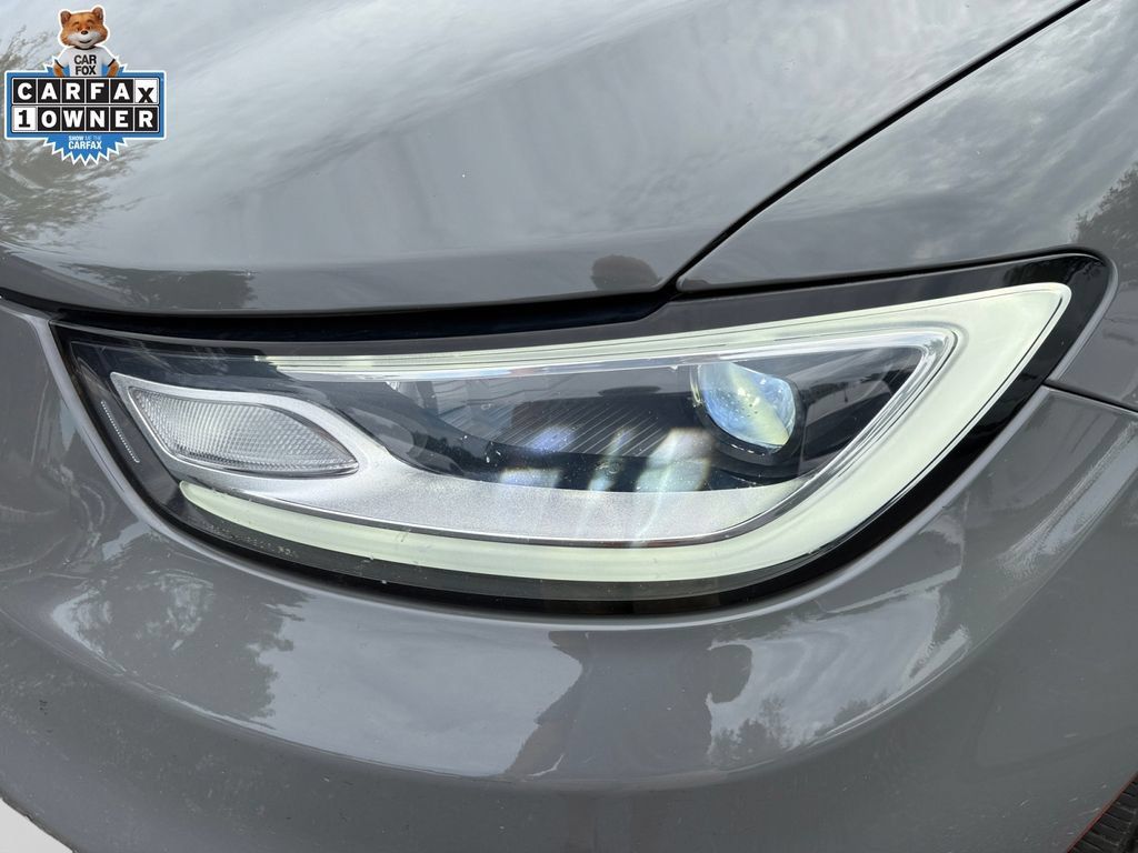 Used 2025 Chrysler Pacifica Select FWD image 20