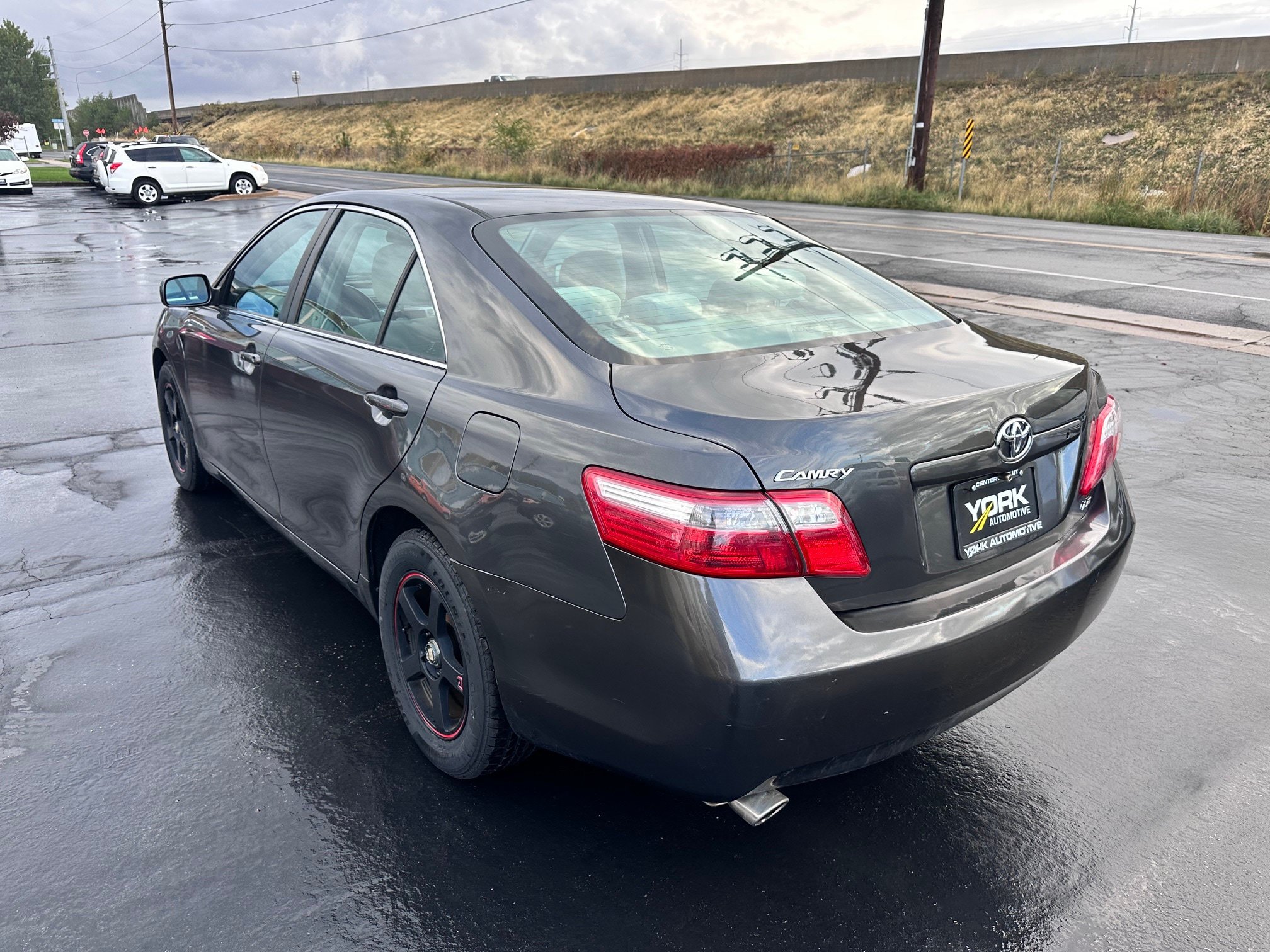 Used 2008 Toyota Camry LE FWD image 4