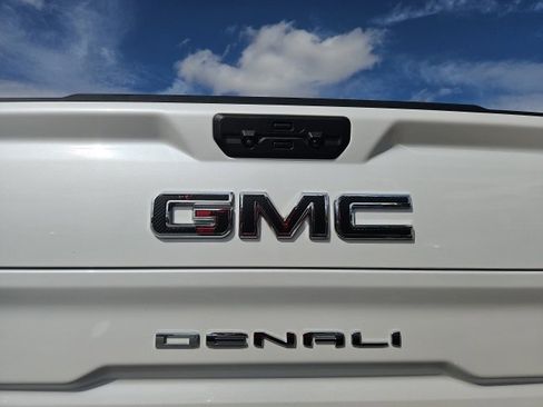 Used 2023 GMC Sierra 1500 Denali w/ Denali Reserve Package image 5